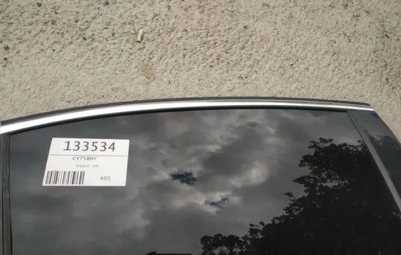 Peugeot 508 Rear door window glass