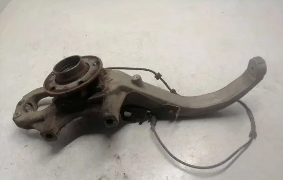 Alfa Romeo 159 Front wheel hub spindle knuckle