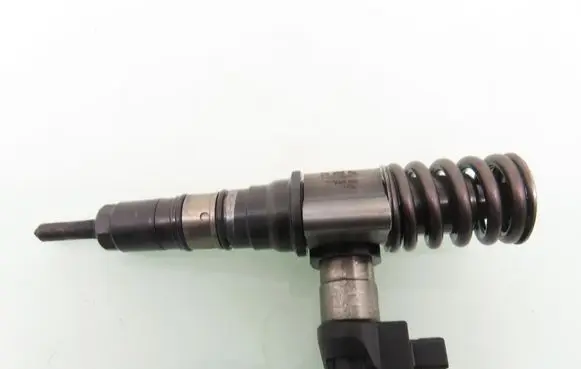 Fuel injector