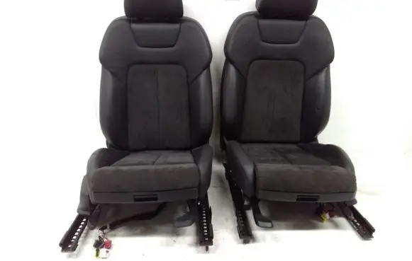 Audi e-tron Interior set 4K0881106F 4K0881105F