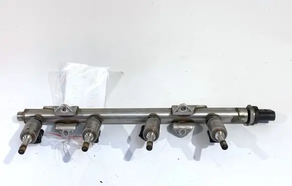 Skoda Octavia Mk3 (5E) Fuel main line pipe 04E133320D