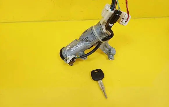 Toyota Paseo (EL54) II Ignition lock 45020165