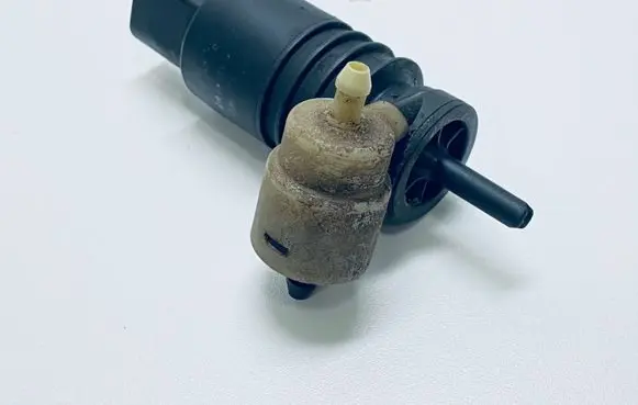 Audi A6 S6 C6 4F Windscreen/windshield washer pump 1T0955651A