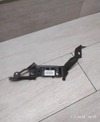 Porsche Taycan 9J1 Front bumper mounting bracket 9J1807228B