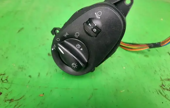 Ford Focus Light switch 98AG13024CG