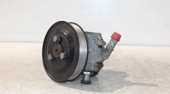 BMW X1 E84 Power steering pump 6780459
