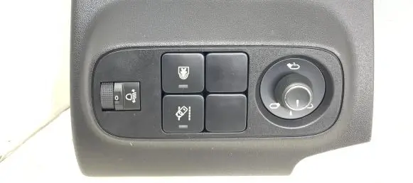 Citroen C3 Wing mirror switch 9812439977