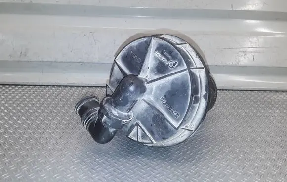 Audi A3 S3 8L Secondary air pump 06A959253B