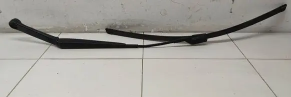 Fiat Tipo Front wiper blade arm 51984453