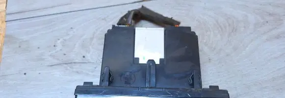 Volvo V50 Screen/display/small screen 30775261 69594580 002000232981