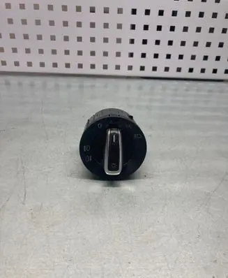Volkswagen PASSAT B7 Light switch 3C8941431A 10002831