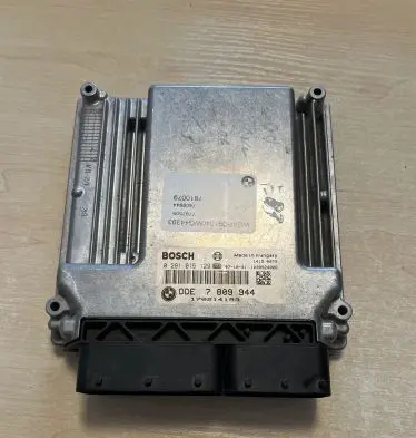 BMW X3 E83 Engine control unit/module 7809944 0281015129 7797505