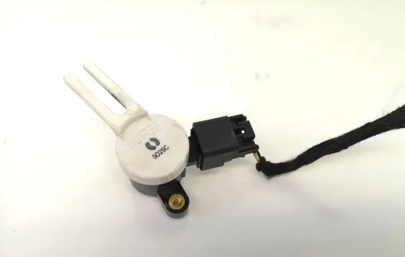 Opel Insignia A Brake pedal sensor switch 25889337