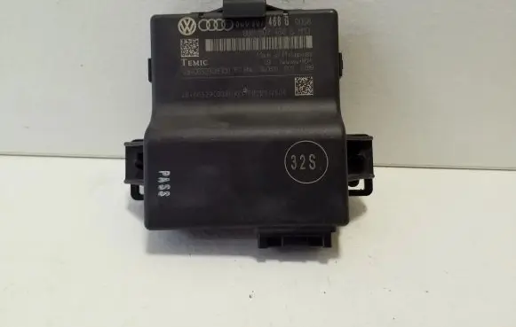 Audi Q3 8U Gateway control module 8U0907468G 8U2907348