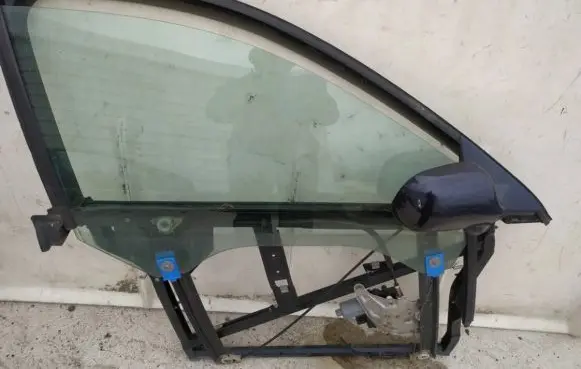 Audi A6 S6 C5 4B Front door window/glass frame 4b0837462 4b0837398a