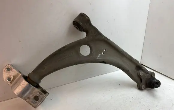Volkswagen PASSAT CC Front lower control arm/wishbone 3C0407153B