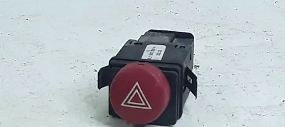 Seat Ibiza III (6L) Hazard light switch 6L1953235A