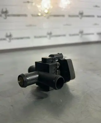 Mercedes-Benz B W246 W242 Webasto circulation pump for autonomous heater A0005062864 67748C 1147412163