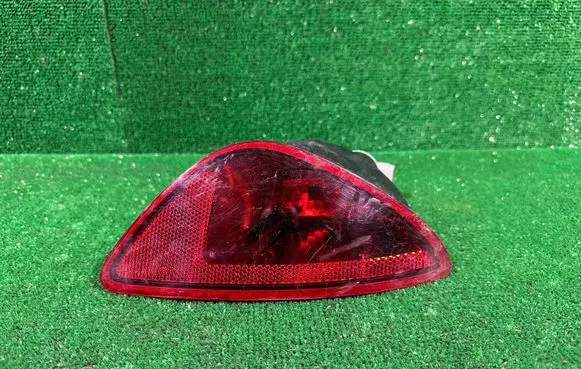 Renault Clio III Rear fog light 8200776055