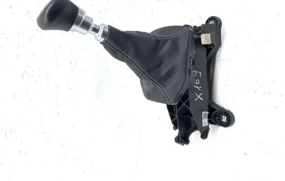 Ford Fiesta Gear shifter/selector H1BR71453EAE