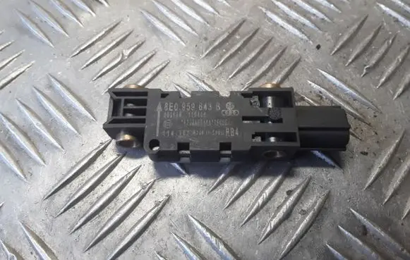Audi A4 S4 B7 8E 8H Airbag deployment crash/impact sensor 8E0959643B