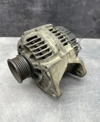 Audi A6 S6 C4 4A Generator/alternator 058903016
