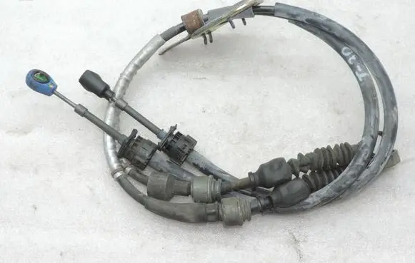 Toyota Corolla Verso AR10 Gear shift cable linkage 338200F020