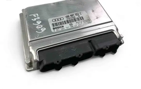 Audi A6 S6 C5 4B Engine control unit/module ECU 4B0907552C 0261204767