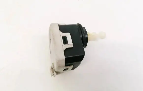 Opel Vectra C Headlight level adjustment motor 00787806