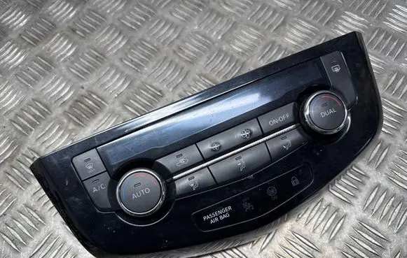 Nissan X-Trail T32 Climate control unit 275004EA0A 6732 X887035P