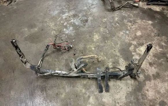 Ford Focus Tow bar set 3074186000 BS07418001S15 08112013