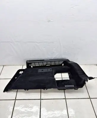 BMW X6 G06 Trunk/boot lower side trim panel 5A40FF201 S5100570