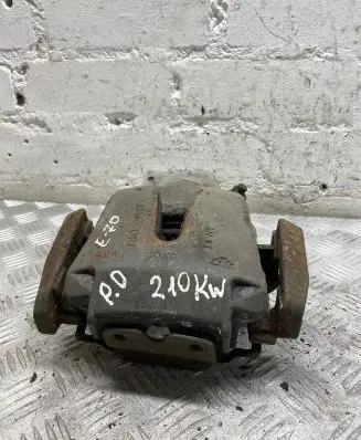 BMW X5 E70 Front brake caliper 6776784