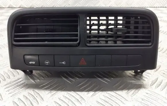 Fiat Grande Punto Dashboard air vent grill cover trim 735386328