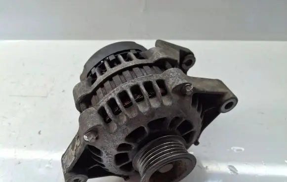Opel Zafira A Generator/alternator 93175796 9512175 6204138