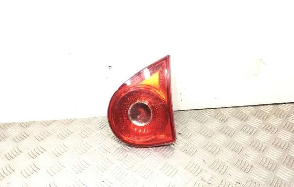 Volkswagen Golf V Tailgate rear/tail lights 285002 32CP