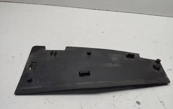 Mercedes-Benz Sprinter W906 Intercooler air guide/duct channel 9065050288