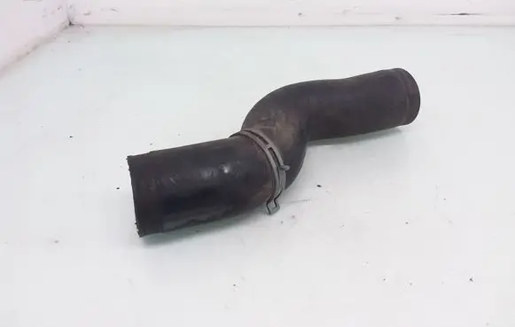 Intercooler hose/pipe