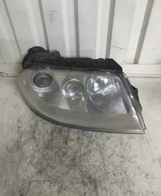 Volkswagen PASSAT B5.5 Headlight/headlamp 1EL00834008