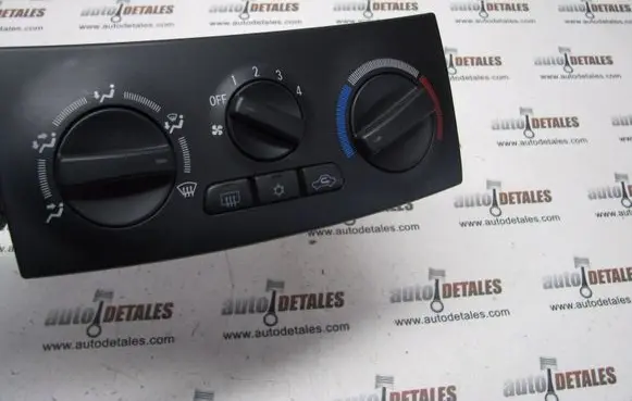 Mitsubishi Space Star Climate control unit MR914557