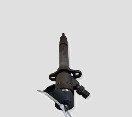 Volvo S60 Fuel injector 0445110078