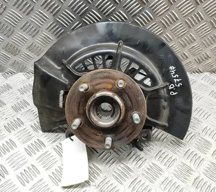Toyota Camry VIII XV70 Front wheel hub 4321133120