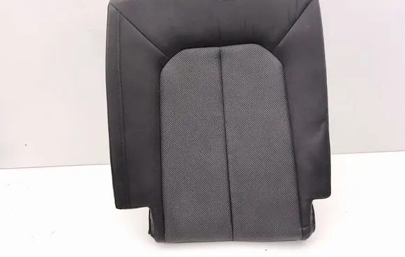 Audi Q3 F3 Rear seat 