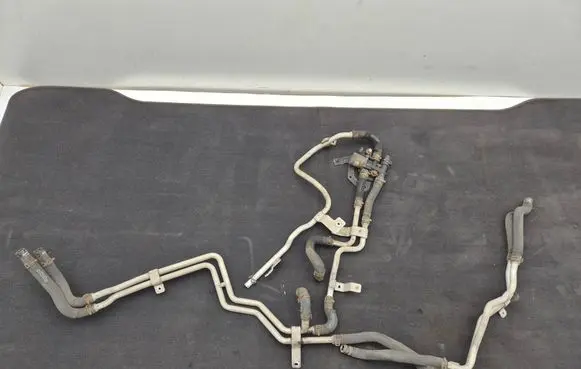 Audi Q7 4M Engine coolant pipe/hose 4M0121083B 4M0121611A 4M0121520B