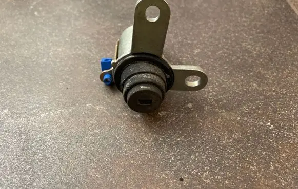 Mitsubishi Colt Tailgate exterior lock 
