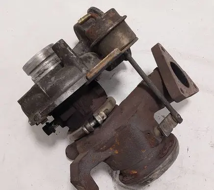 Mercedes-Benz A W169 Turbo A6400901380 050115 AL0028