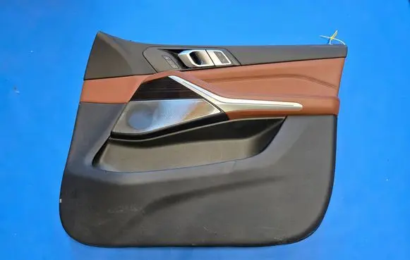 BMW X7 G07 Front door card panel trim