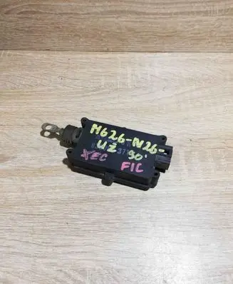 Mazda 626 Tailgate boot lock/latch motor 8300003714