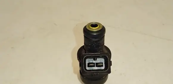 Audi A6 S6 C5 4B Fuel injector 078133551AC
