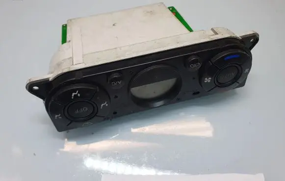 Ford Mondeo Mk III Climate control unit 1S7H18C612AD WUHA21486